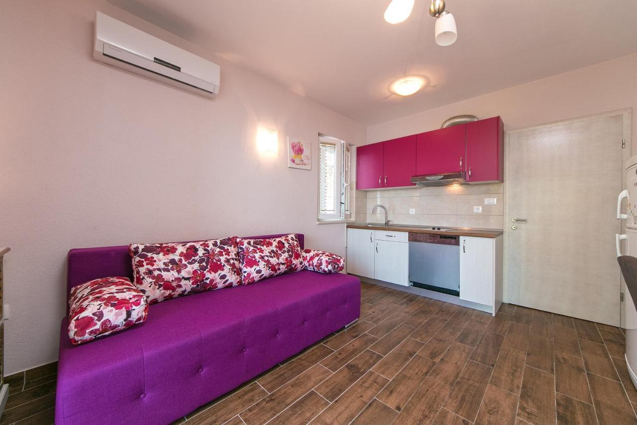 Apartments La Flor 브렐라 외부 사진