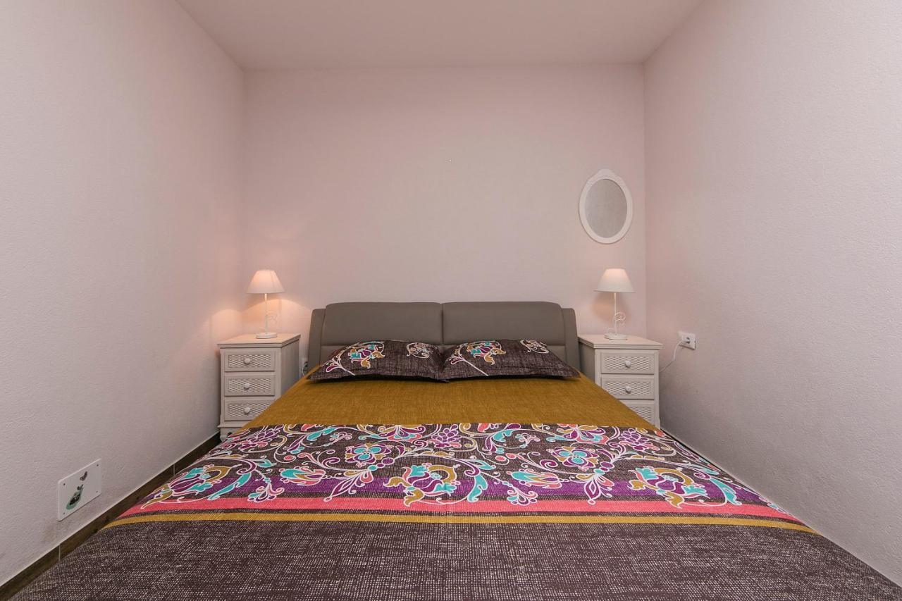 Apartments La Flor 브렐라 외부 사진