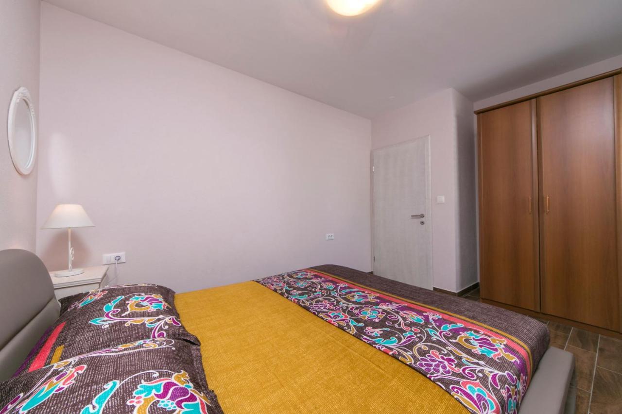 Apartments La Flor 브렐라 외부 사진